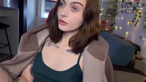 Snapshot of dorfmatratze_ chatting on February 2025 01:27:01 PM Alice online show from February 2025 01:27:01 PM