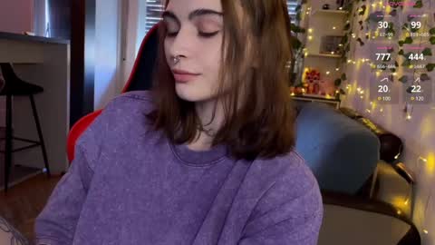 Snapshot of dorfmatratze_ chatting on February 2025 02:34:01 PM Alice online show from February 2025 02:34:01 PM