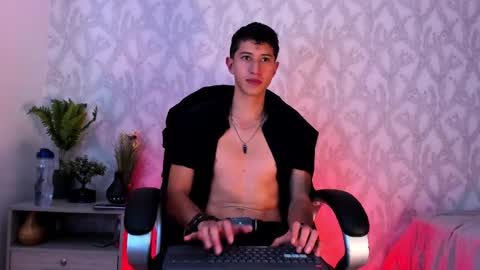 dorian_mystery online show from December 2024 02:34:02 AM