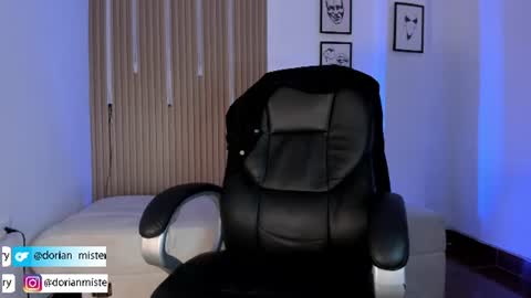 Snapshot of dorian_mystery chatting on July 2026 10:57:02 PM dorian_mystery online show from July 2026 10:57:02 PM