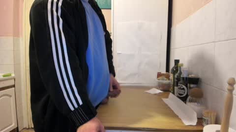 menu  below online show from January 2025 04:49:01 AM