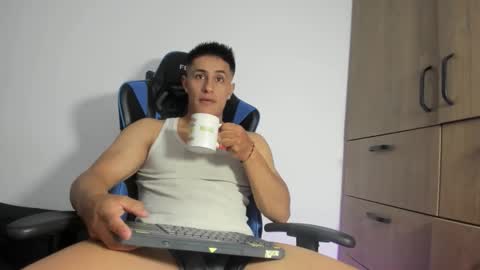 dorman_boy online show from March 2026 02:39:01 AM