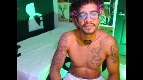 Snapshot of dostoyrodia_34 chatting on May 2026 11:11:01 PM will online show from May 2026 11:11:01 PM