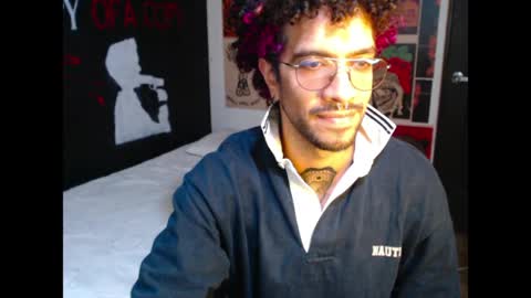Snapshot of dostoyrodia_34 chatting on May 2026 10:18:02 PM will online show from May 2026 10:18:02 PM