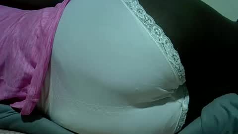 bellie online show from April 2026 12:03:02 AM