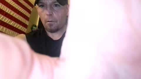 dougiebisme online show from April 2026 12:38:02 PM