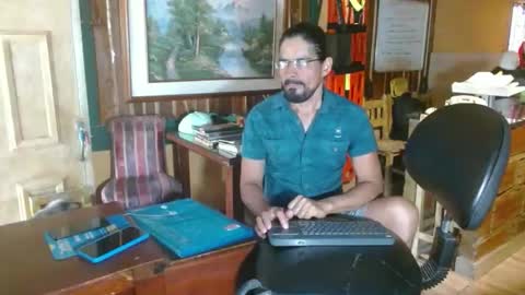 Snapshot of dr_simon84 chatting on May 2026 08:26:02 PM Dr Simon online show from May 2026 08:26:02 PM