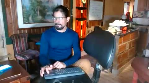 Snapshot of dr_simon84 chatting on May 2026 10:26:01 PM Dr Simon online show from May 2026 10:26:01 PM