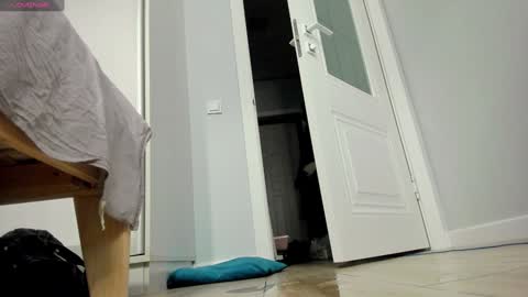 Snapshot of dragon_princesss chatting on February 2025 07:23:02 PM Airi online show from February 2025 07:23:02 PM