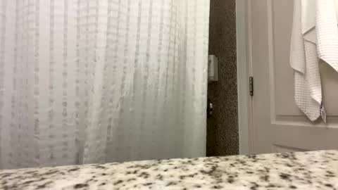 Snapshot of dragonbaron1020 chatting on February 2025 12:43:02 PM dragonbaron1020 online show from February 2025 12:43:02 PM