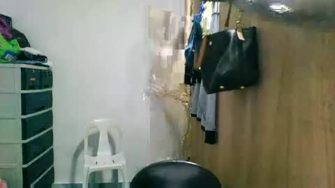 Snapshot of dragonlady402 chatting on February 2026 02:26:02 PM Dragon Lady online show from February 2026 02:26:02 PM