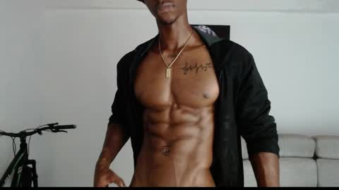 Snapshot of drake_brown_23 chatting on May 2026 05:56:01 AM Drake 23 online show from May 2026 05:56:01 AM