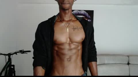 Snapshot of drake_brown_23 chatting on May 2026 07:14:02 AM Drake 23 online show from May 2026 07:14:02 AM