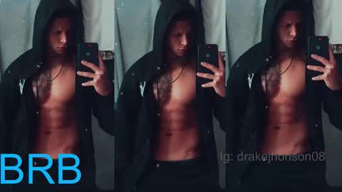 Snapshot of drake_jhonson08 chatting on February 2026 04:40:02 AM Drake online show from February 2026 04:40:02 AM