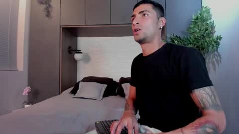 Drake Neuman online show from February 2025 06:31:01 AM