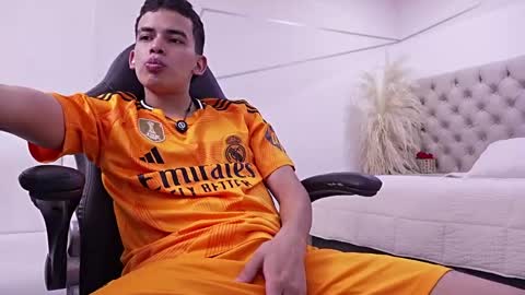 Snapshot of drakostone chatting on April 2026 08:39:01 PM Drako online show from April 2026 08:39:01 PM