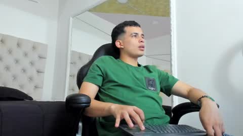 Snapshot of drakostone chatting on April 2026 08:42:01 PM Drako online show from April 2026 08:42:01 PM