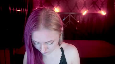 Snapshot of dramaquenn chatting on May 2026 05:56:02 AM Lina online show from May 2026 05:56:02 AM