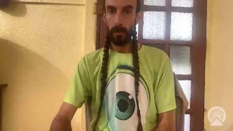 new profile Aircum99  online show from October 2025 07:56:02 PM