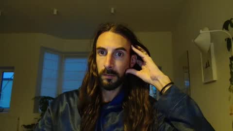 new profile Aircum99  online show from May 2026 07:41:02 PM
