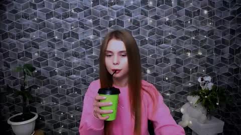 Mari online show from November 2025 09:02:02 AM