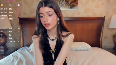 Hi Im Monika Welcome to my room online show from November 2025 10:03:02 AM