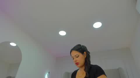 N E N A  online show from September 2025 04:14:01 AM