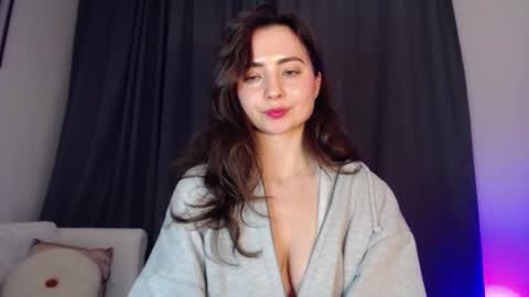 Nicole online show from January 2025 01:38:02 AM