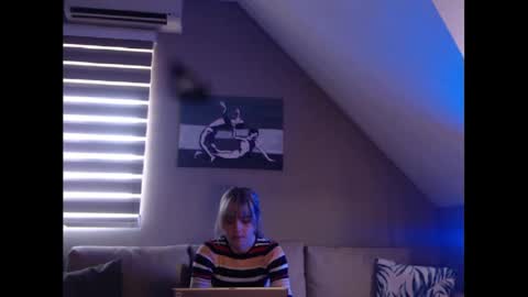 A girl online show from February 2025 11:21:02 AM