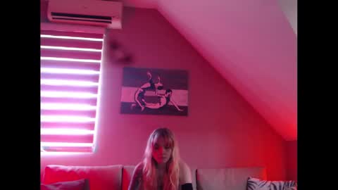 A girl online show from February 2025 08:25:02 AM