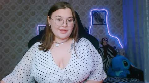 dreamforyoue2 online show from September 2025 07:47:01 PM