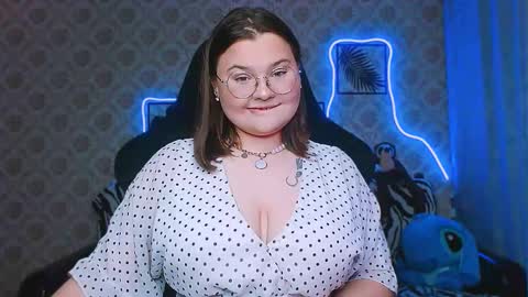 dreamforyoue2 online show from September 2025 06:10:01 PM