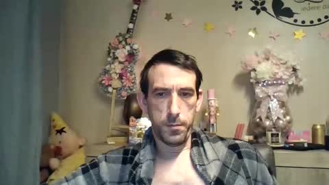 dreamguy38 online show from November 2025 06:01:01 AM