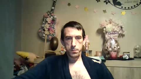 dreamguy38 online show from December 2025 03:05:01 AM