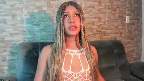 Snapshot of dreams_chloe chatting on June 2026 05:21:01 AM dreams_chloe online show from June 2026 05:21:01 AM