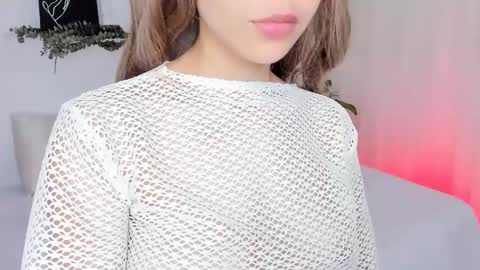 Snapshot of dreamsgirl18 chatting on February 2025 12:43:01 AM Evablonde Abby black hair online show from February 2025 12:43:01 AM