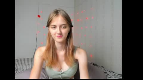 Snapshot of dreamy_pollyyy chatting on July 2026 07:31:01 PM dreamy_pollyyy online show from July 2026 07:31:01 PM