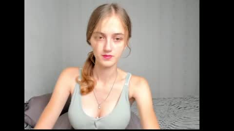 Snapshot of dreamy_pollyyy chatting on July 2026 08:52:02 PM dreamy_pollyyy online show from July 2026 08:52:02 PM