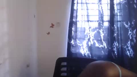 Snapshot of dreamy_wetpussy chatting on June 2026 06:48:01 AM BEAUTY online show from June 2026 06:48:01 AM