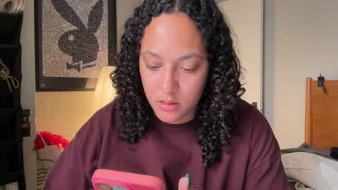 RIRI OR DREAMY online show from December 2024 10:34:02 PM