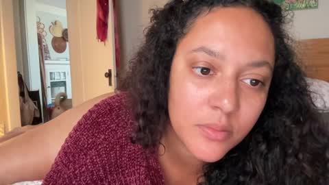 RIRI OR DREAMY online show from January 2025 08:04:01 PM