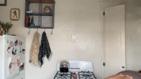 RIRI OR DREAMY online show from November 2025 03:45:02 PM