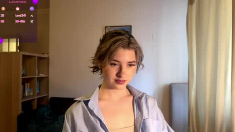 Snapshot of dremazwahlen chatting on May 2026 01:18:01 PM Dia online show from May 2026 01:18:01 PM