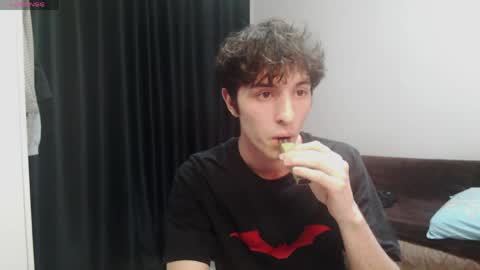 Snapshot of dress_air chatting on April 2026 07:18:02 PM Air online show from April 2026 07:18:02 PM