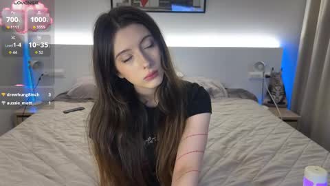 Emily online show from November 2025 08:46:02 AM