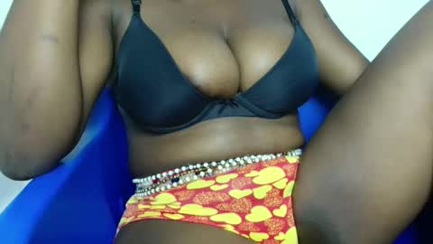 drippuna online show from April 2026 06:38:01 PM