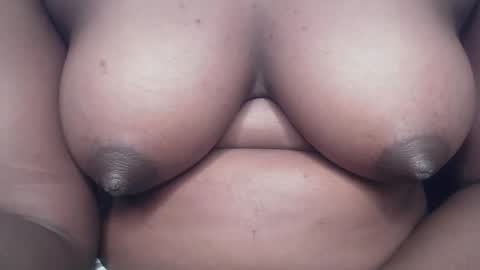 Snapshot of drippussy1 chatting on February 2026 04:10:01 AM Ebonypussy1 online show from February 2026 04:10:01 AM