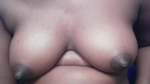 Snapshot of drippussy1 chatting on February 2026 04:18:02 AM Ebonypussy1 online show from February 2026 04:18:02 AM