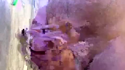 Snapshot of droppingloads82 chatting on March 2025 05:44:02 AM droppingloads82 online show from March 2025 05:44:02 AM