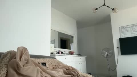 Dr. Resa online show from October 2025 08:33:02 AM